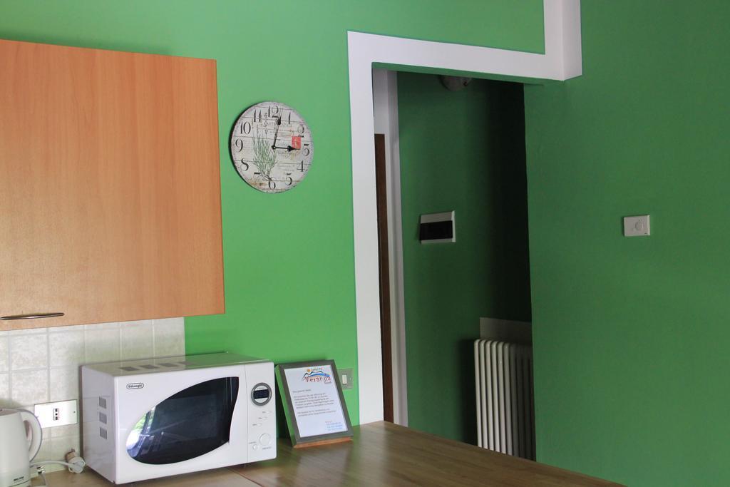 Veranda Beach Apartment Pianello Del Lario Oda fotoğraf