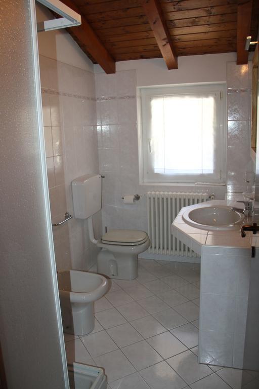 Veranda Beach Apartment Pianello Del Lario Oda fotoğraf